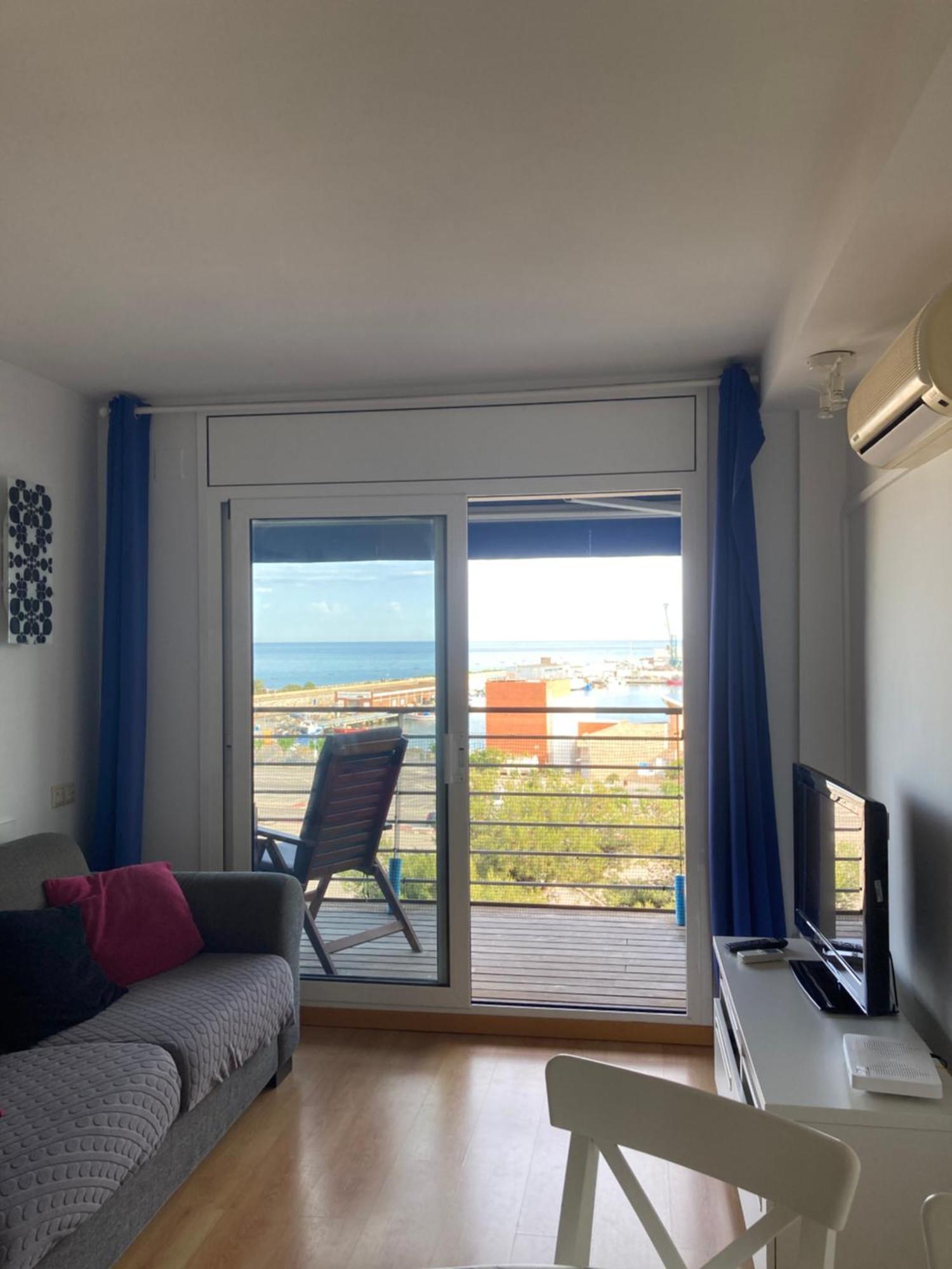 Beach Apartment บิลาโนวา อิลา เจลตรู ภายนอก รูปภาพ