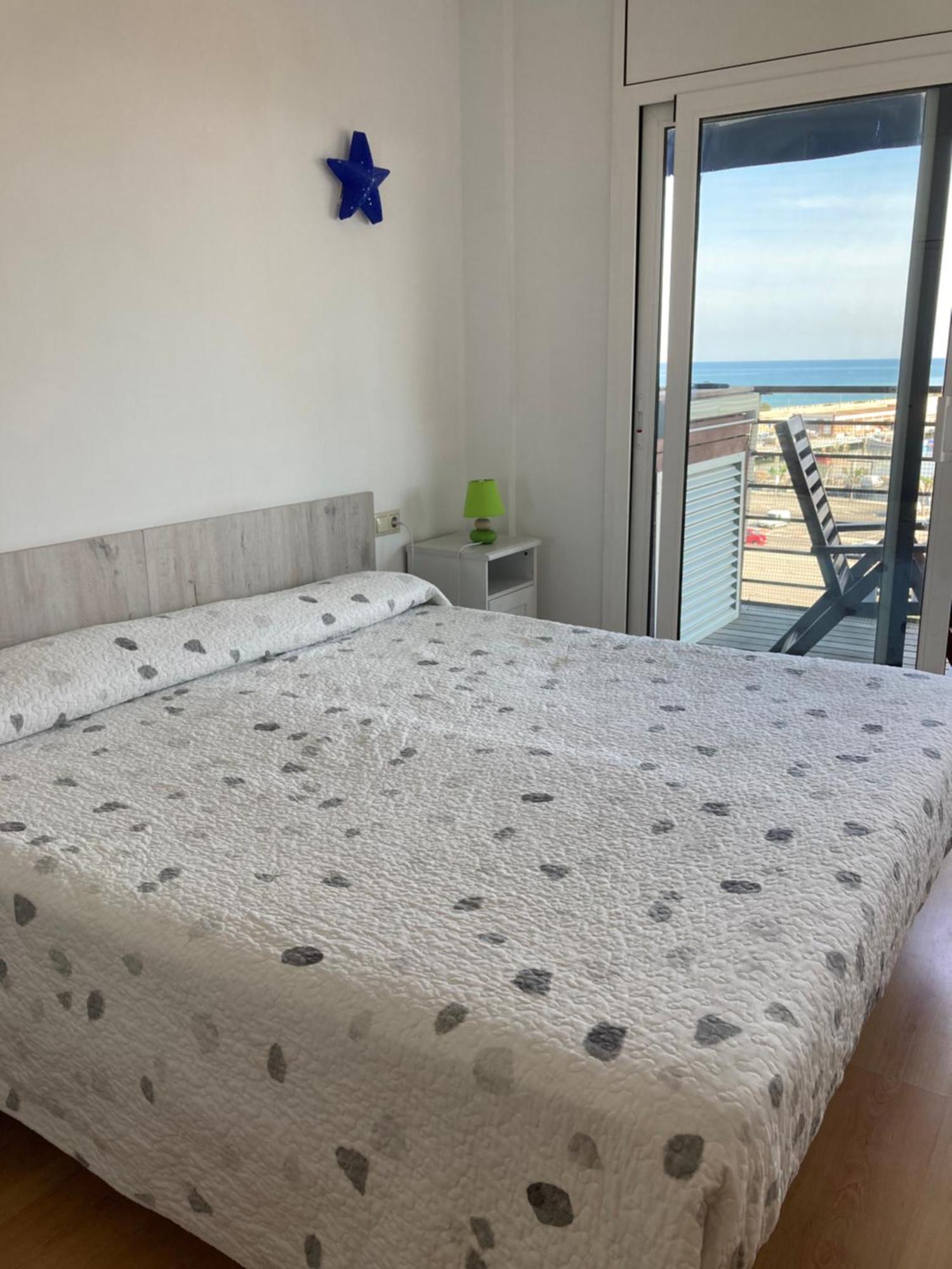 Beach Apartment บิลาโนวา อิลา เจลตรู ภายนอก รูปภาพ